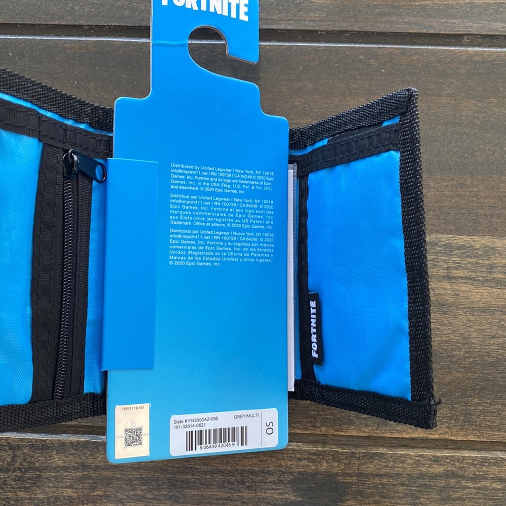 Fortnite Bundle - Picture 9 of 9